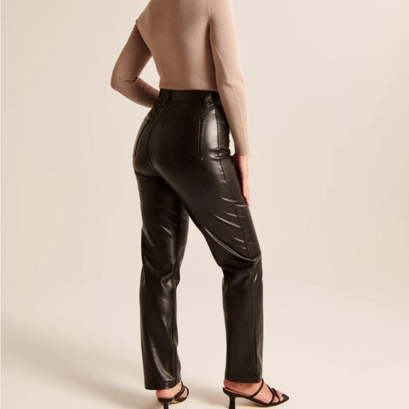 Abercrombie & Fitch Curve Love Vegan Leather 90s Straight Pant ultra highrise 27 - Picture 5 of 9